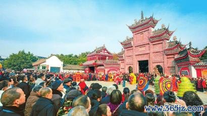 体育游戏app平台招引庞大搭客前来不雅看-开云kaiyun登