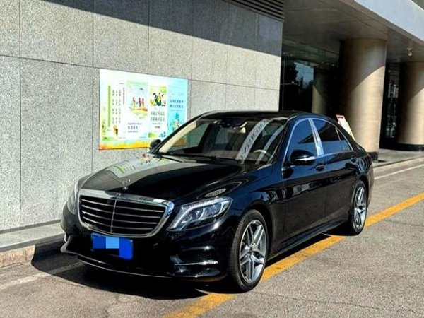 开云体育(中国)官方网站这辆2017款S 400 L 4MA